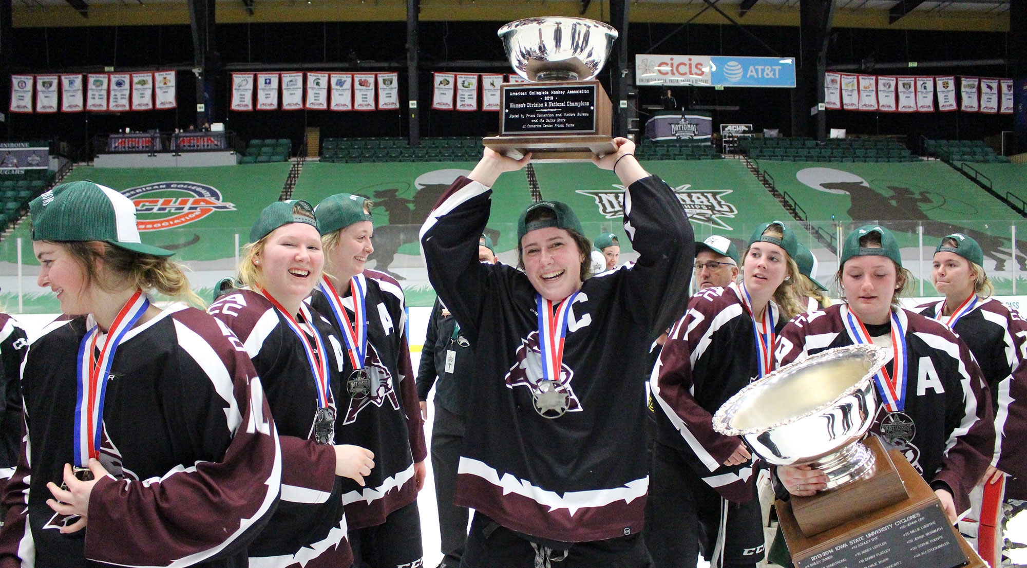 Cougars win 2029 ACHA Championship Cougars win 2029 ACHA Championship
