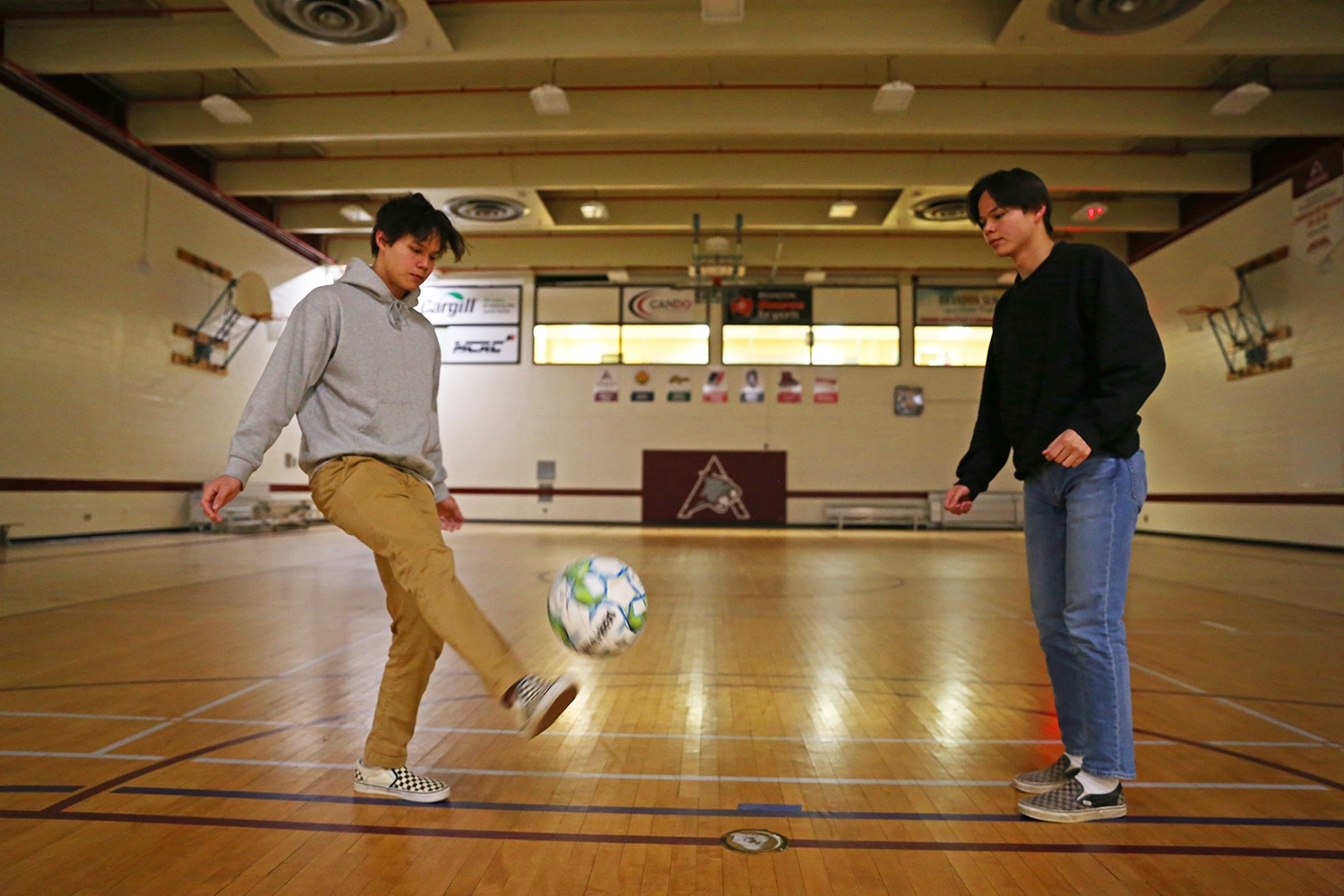 Cougar midfielders Nickolas and Greg Eu Cougar midfielders Nickolas and Greg Eu