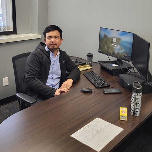 Wesley Mariana, graduate of Network Administrative Technology.