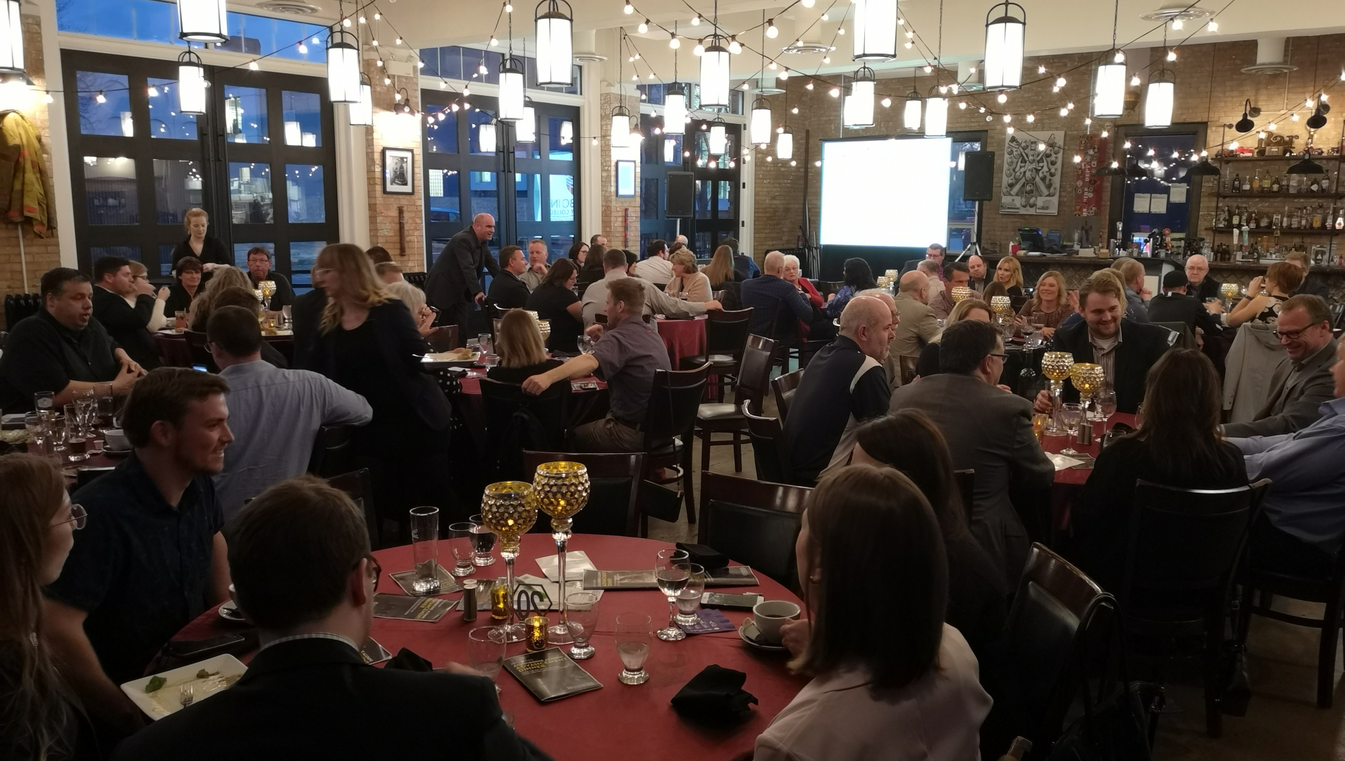 Crowd at the 2019 Alumni Advancement Awards dinner